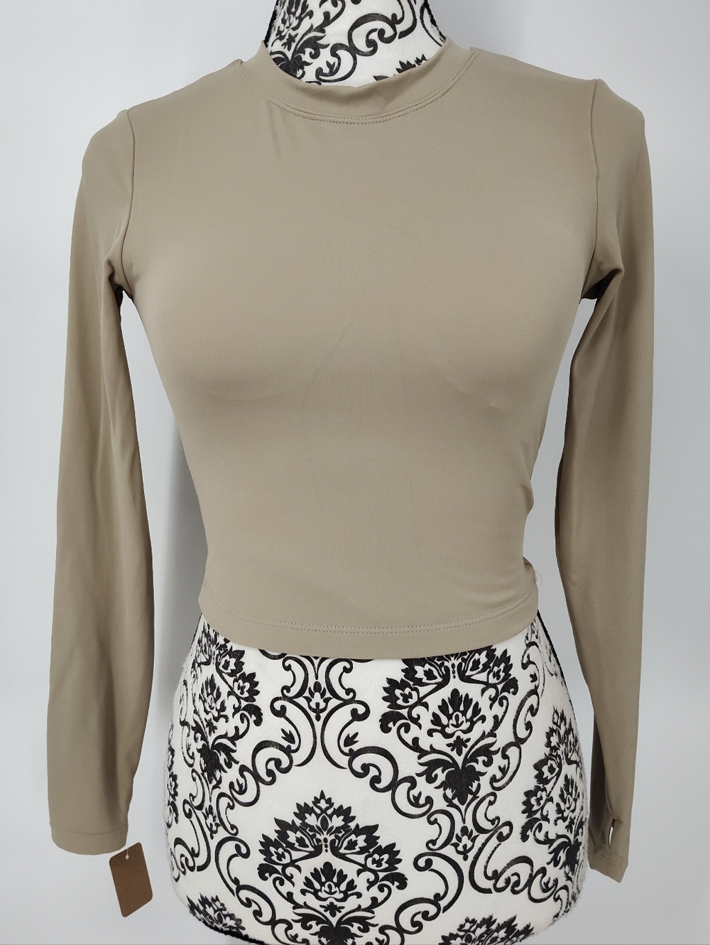 Women’s Open Back Long Sleeve Crewneck Crop Top In Nude Size X Small - Small